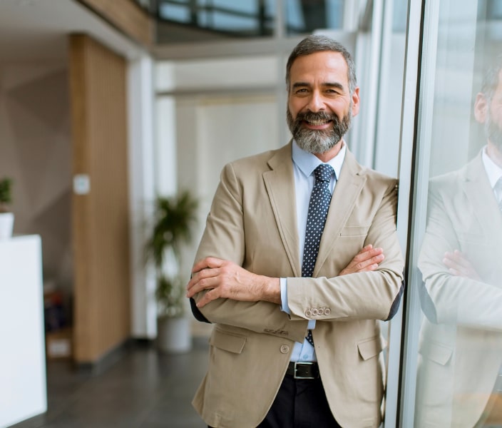 Homme_d_affaires_banque_privee-bpmed-min Homme_d_affaires_banque_privee